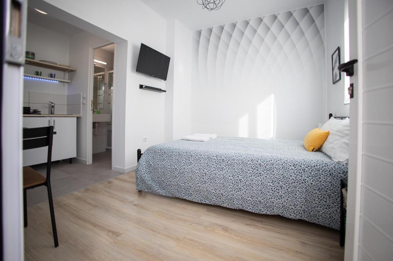 Cozy Studio, Near Airport & Sea Apartment Pórto Ráfti Exterior foto